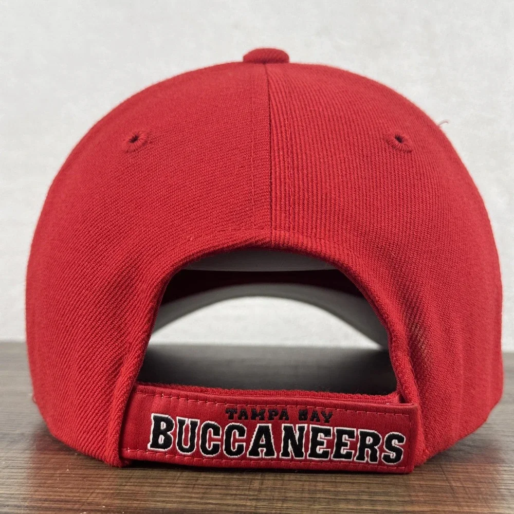 Tampa Bay Buccaneers Hat Cap‎ Strap Back Mens One Size Red NFL Football Reebok